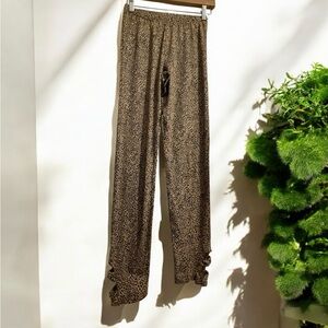 Old Navy animal print cotton pants, size S, skinny style